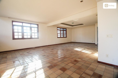 Imagem 1 de 15 de Aluguel De Casa Com 650m² E 8 Quartos - 2879