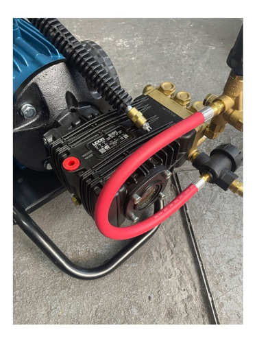Imagen 5 de 6 de Hidrolavadora Apollo 5 Platino 2700 Psi 220 Volts En Chasis