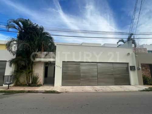 Mérida, Yucatán, Montebello  Casa En Venta