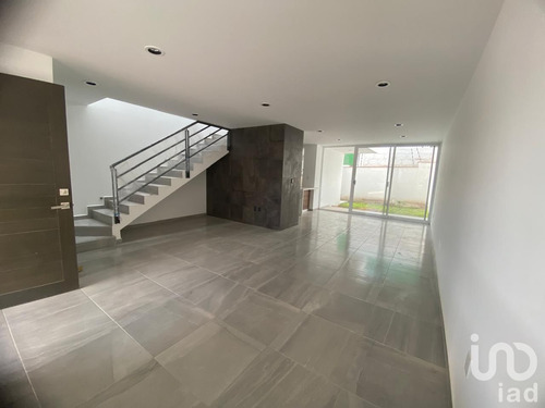 Venta Casa 3 Ambientes Los Olvera