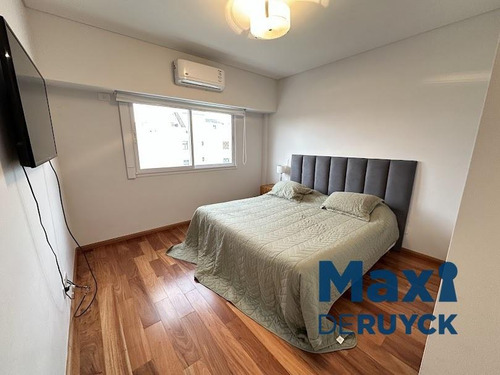 Piso De 4 Ambientes Con Cochera, Zona Plaza Conesa