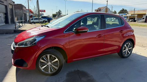 Peugeot 208 1.6 Feline