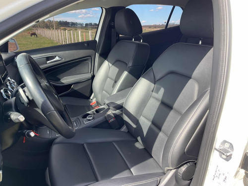 Imagen 18 de 21 de Mercedes-benz Clase Gla 180 Style 1.6 Turbo 122 Cv