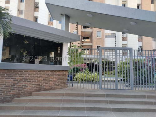 Rentahouse Vende Apartamento En Los Mangos Valencia Calle Cerrada Planta Electrica Y Pozo De Agua Idmp