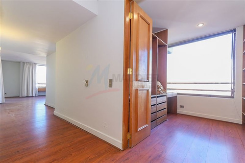Imagen 16 de 30 de Departamento En Venta De 3 Dorm. En Las Condes
