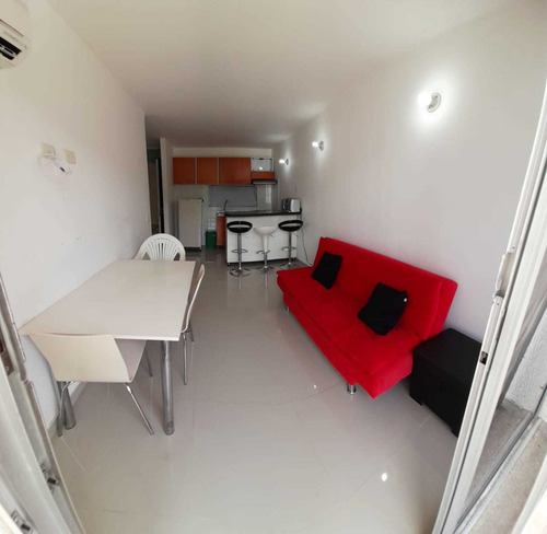 Imagen 7 de 10 de Apartamento Amoblado Girardot Con Parqueadero Cubierto