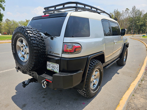 Toyota Fj Cruiser 3p Premium Aa Ee Ra Abs 4x4 At