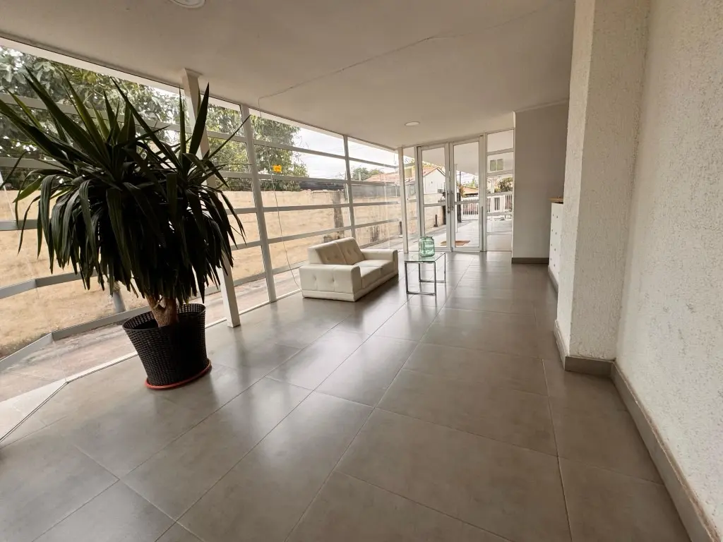 Imagen 2 de 12 de Venta De Departamento Amplio En Quillota