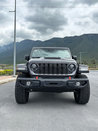 Jeep Gladiator 3.6 Mojave 4X4 At