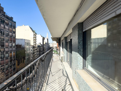 Amplisimo Departamento Refaccionado En Venta Con Cochera - Recoleta