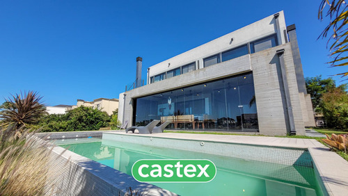 Casa A La Laguna En Venta En Vistas, Puertos