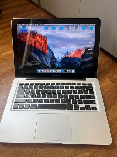 Macbook Pro 2009 - 8gb - 240ssd - 2,53 Ghz Intel Core 2 Duo Prateado (Usado)