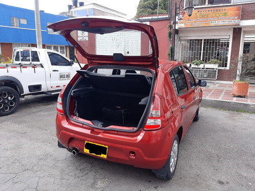 Sandero Renault 1.6 2014 Rojo 68.000