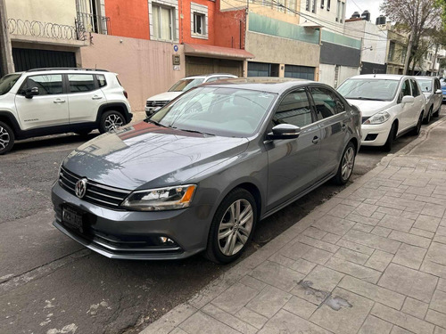 Volkswagen Jetta 2.5 Sportline At