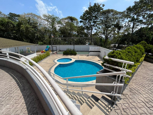 Imagen 14 de 15 de En Venta Apartamento En Residencias La O Av. 19 De Abril