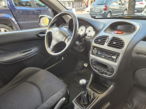 Peugeot 206 1.6 Sw Xs Premium