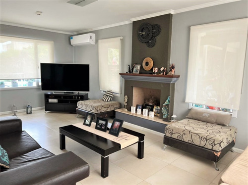 Imagen 2 de 15 de Alquiler! Casa De 4 Ambientes Con Dependencia Y Piscina En Fincas De Iraola Dos