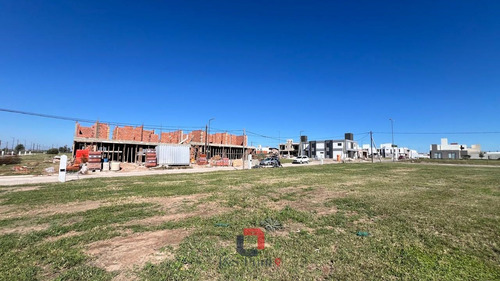 Lote En Docta Avenida ( 360mts / 15 Mts De Frente)