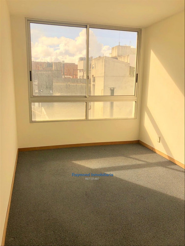 Excelente Oficina De 80 M2 Con Garaje Plaza Independencia