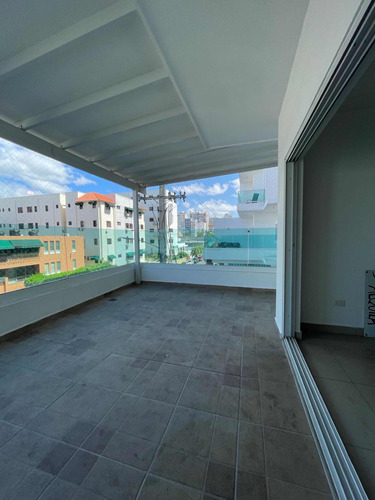 Apartamento Con Terraza Privada