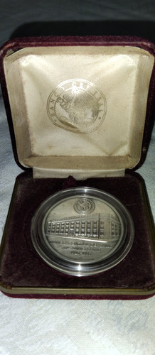 Medalla Banco Central De Chile.plata Vermeil. 70 Años .