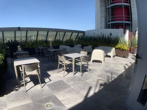 Oficina En Renta En Lomas Altas Torre Quadrata (m2o2439)