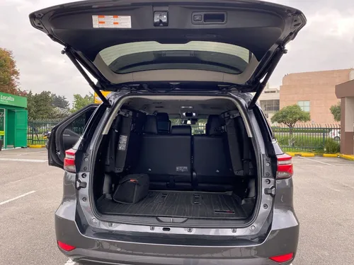 Toyota Fortuner 2.4 At 2023
