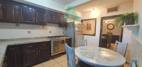 Renta De Casa Amueblada En Fracc. Lomas Vallarta, Delrui