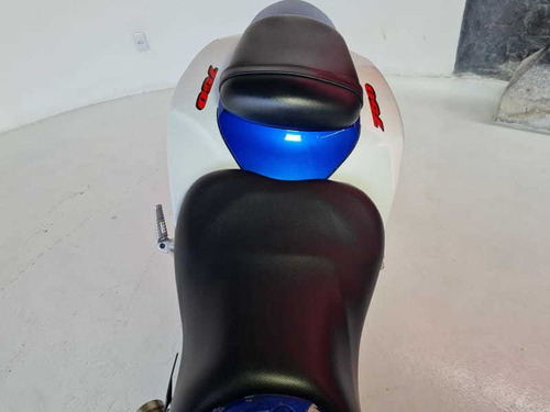 Imagem 4 de 12 de Suzuki Gsx 750 2008 - A Mais Zera Entre Os Modelos