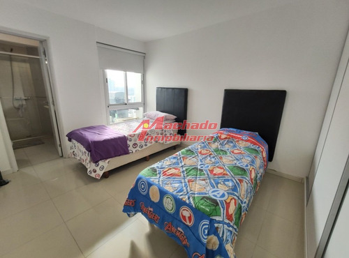 Imagen 9 de 27 de Venta De Apartamento De Tres Dormitorios En Punta Del Este