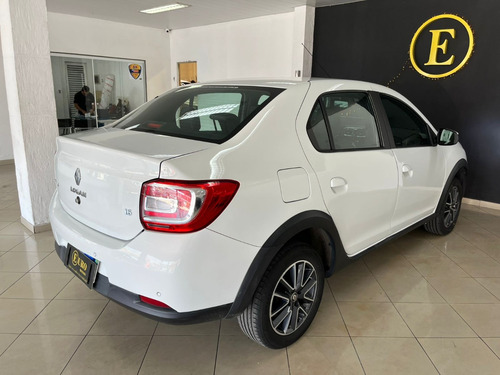 Renault Logan 1.6 Iconic 16v X-tronic 4p