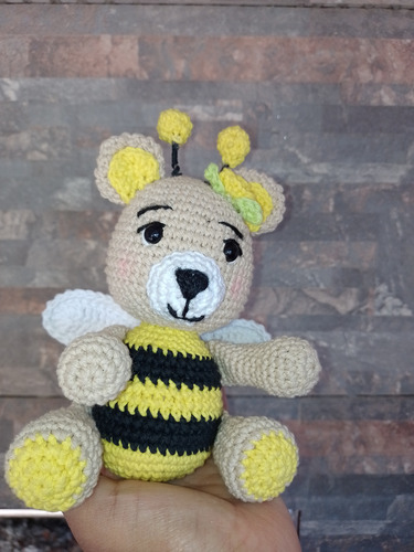 Osito En Abejita En Amigurumi A Crochet