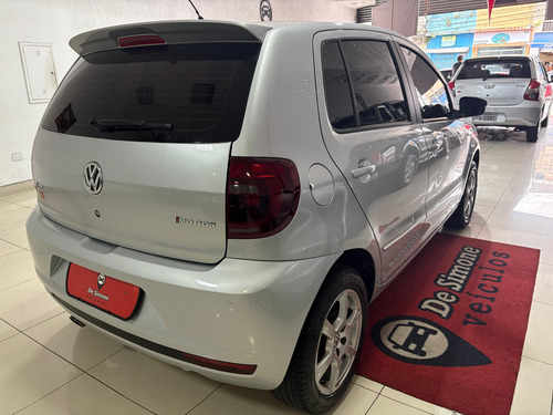 Volkswagen Fox 1.6 Vht Highline Total Flex I-motion 5p
