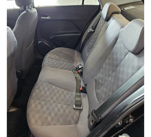 Hyundai HB20S 1.6 COMFORT PLUS 16V FLEX 4P AUTOMÁTICO