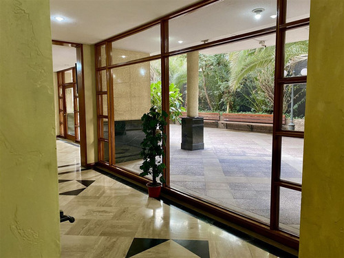 Departamento En Arriendo De 2 Dorm. En Providencia