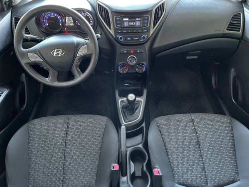 Imagem 3 de 15 de Hyundai Hb20 1.0 Unique 12v Flex 4p Manual