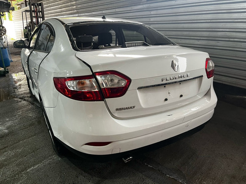 (8) Sucata Renault Fluence 2.0 Manual 2015 (retirada Peças)