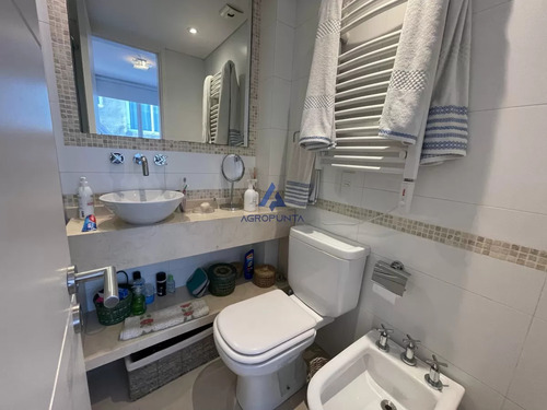 Moderno Apartamento 2 Dormitorios C Parrillero Propio En Montoya