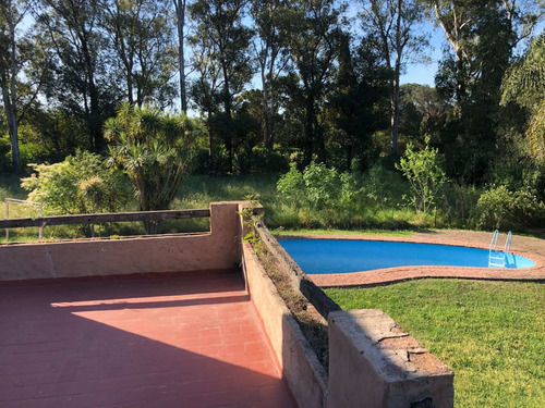 Imagen 24 de 27 de Casa Quinta En Luján - B. Champagnat