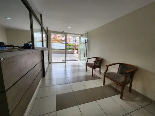 Departamento En Arriendo De 2 Dorm. En San Miguel