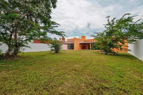Casa En Venta Merida, Baspul Conkal Tipo Quinta, Entrega Inmediata.