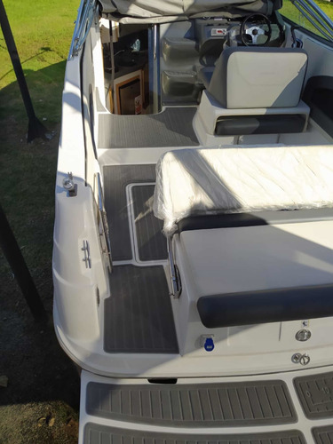 Quicksilver 2700 Volvo 300hp /no Canestrari 275/ Klase A