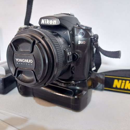 Nikon D90