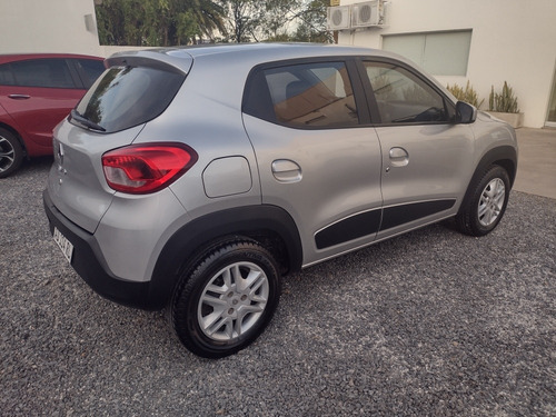 Imagen 11 de 14 de Renault Kwid 2018 1.0 Sce 66cv Intense