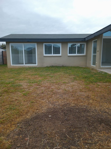 Arriendo Espléndida Casa En Condominio 3d/2b/3e, Limache.