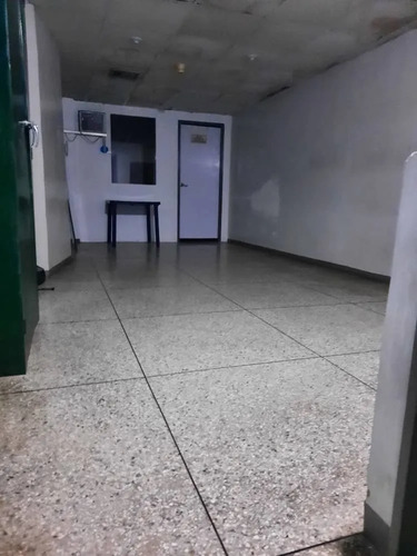 Imagen 9 de 13 de En Venta Negocio Y Charcuteria Centro De Maracay