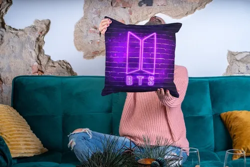 Cojin Decorativo Bts Logo Neon Diseño K-pop Grupo Art