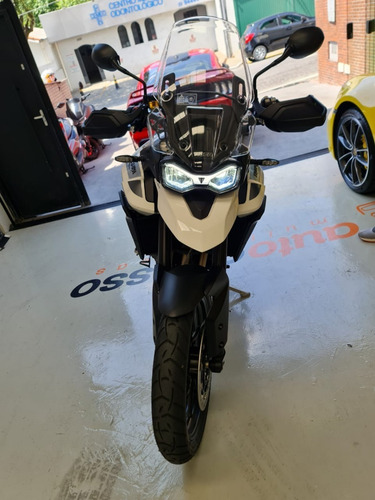 Imagem 2 de 10 de Triumph Tiger 900 Gt - 21/21 - 0km