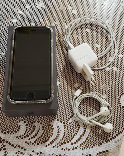 iPhone 8 Bateria 100%