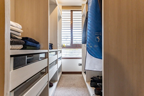 Amplio Penthouse Con Terraza Panorámica, 3 D + Escritorio